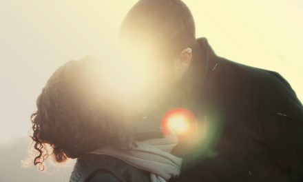 5 INGREDIENTES PARA TROPEZARTE CON TU CHICO IDEAL