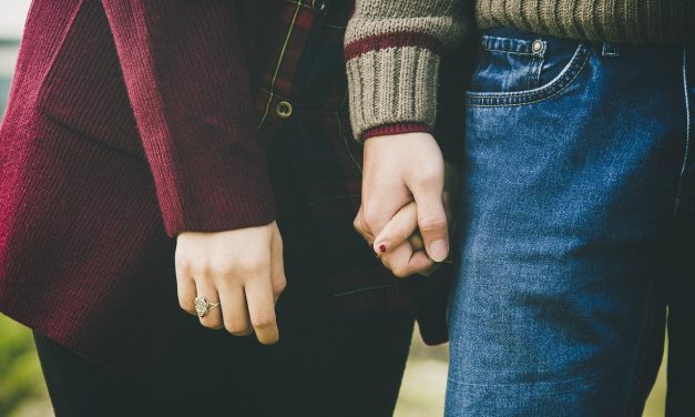 Rompiendo el Ciclo: Cómo Abordar la Dependencia Emocional